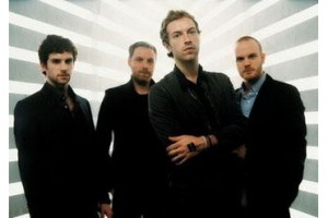 На концерт Coldplay запрещено приносить селфи-палки и табуретки