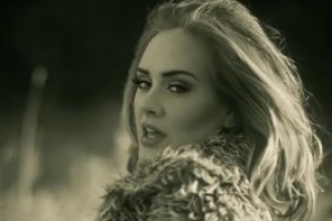 Адель призналась, почему позвала в клип Hello афроамериканца