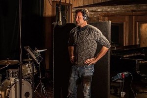 Дэвид Духовны работает над своим новым сольным альбомом