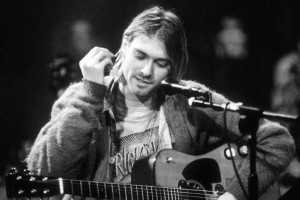 Концертная гитара Курта Кобейна из Nirvana продается на eBay