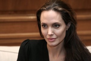 Анджелина Джоли анонсировала новые режиссерские и актерские проекты 