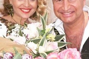 Леонид Агутин поздравил Анжелику Варум с 19-летием совместной жизни