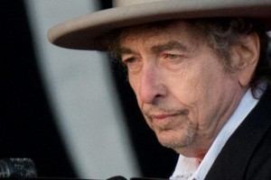 Боб Дилан наконец-то получил Нобелевскую премию