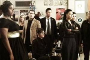 Почему один из главных персонажей Glee должен умереть в 4 сезоне?