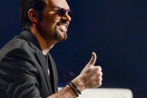 Алексей Чумаков прокомментировал скандал с обнаженными фотографиями с супругой