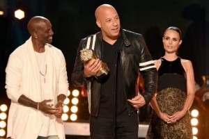 Вин Дизель на церемонии MTV Awards вспомнил Пола Уокера 