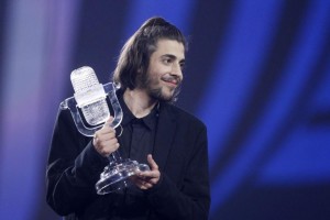 Победителю "Евровидения" Сальвадору Собралу медики дали год жизни