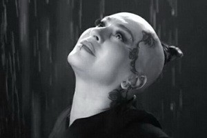 В НОВОМ КЛИПЕ НАРГИЗ РАССКАЗАЛА РЕАЛЬНУЮ ИСТОРИЮ ЛЮБВИ