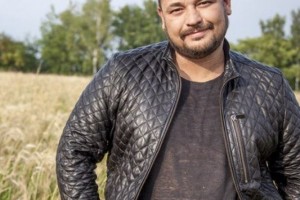 "Крошка моя" Сергея Жукова получила звание "самой лучшей песни за 15