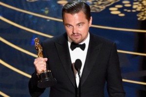 Леонардо Ди Каприо отдал свой «Оскар» следователям