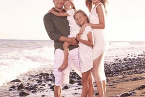 Глюкоза трогательно поздравила мужа с 11-летием их брака