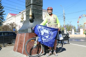 Дмитрий Артемьев проехал на велосипеде 2 тысячи километров.  