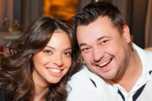 Сергей Жуков собирается венчаться с женой после 10 лет брака