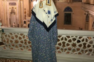 Лиза Пескова сменила откровенные платья на хиджаб
