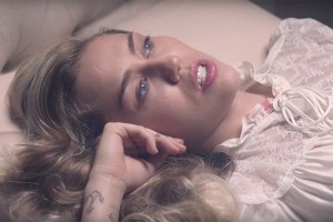 ПРЕМЬЕРА! Майли Сайрус - "Younger Now"