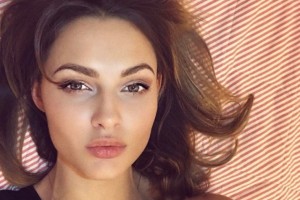 Солистка Serebro поделились эротическими фото