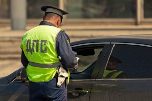 В России планируют ввести штраф за управление автомобилем, не прошедшим техосмотр, а также за несоответствие машины обязательным требованиям безопасности.