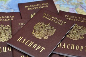 С 1 сентября те, кто хочет стать гражданином РФ, должны будут принять присягу. 