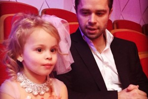 Дочь Виталия Гогунского выпустила первый клип под названием «Малявка»