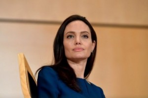 Анджелине Джоли предстоит новая операция