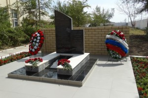 Накануне на базе полка ППС УМВД России по городу Астрахани был открыт мемориал памяти сотрудников полка, погибших при исполнении служебного долга. 