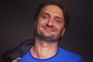 Эдгард Запашный забрал возлюбленную из роддома
