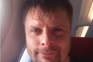 Александр Носик наслаждается жизнью холостяка