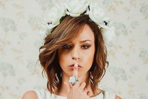 Певица IOWA Екатерина Иванчикова оглохла на одно ухо