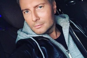 "Натуральный" блондин Николай Басков сменил цвет волос