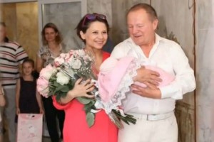 70-летний актер Борис Галкин стал отцом