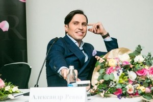 АЛЕКСАНДР РЕВА СНЯЛ «АЙФОНЮ»