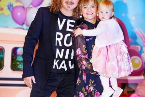 Юлия Проскурякова решила сменить привычную прическу