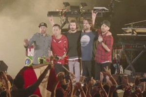 Памяти Честера: группа Linkin Park дала концерт в честь умершего солиста 28 Октября 2017, 17:31..