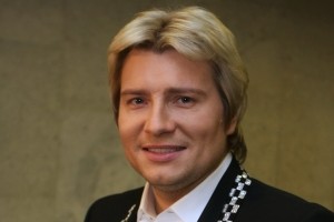 имеются? Здраствуйте, порно фильм зрелые пышные бальзаковские извиняюсь, но, по-моему, ошибаетесь