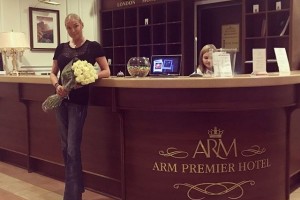 Анастасия Волочкова дала в Череповце благотворительный концерт