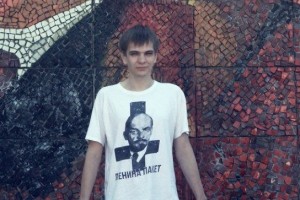 Рэпер Гнойный отказался отменять концерт после избиения
