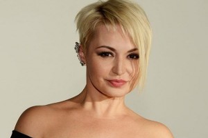 Катя Лель показала любимую игрушку дочери