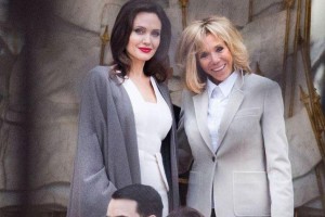 Джоли и жена Макрона шокировали "мертвыми" лицами 