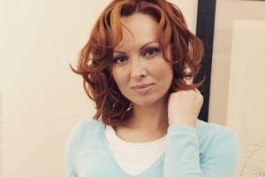 Елена Ксенофонтова победила бывшего мужа в войне за дочь