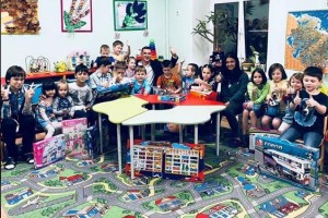 Муж Ксении Бородиной привёз много подарков в детский дом