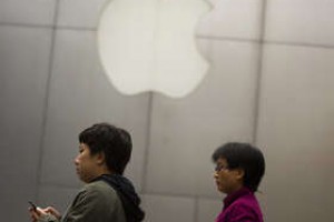 Apple передает секретные доступы китайцам
