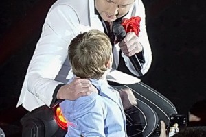 В Воронеже во время концерта Баскову подкинули ребенка