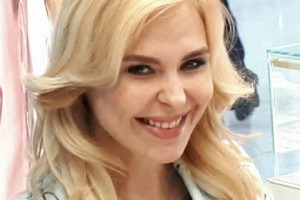 Пелагея похвасталась шикарными подарками от мужа после слухов об измене