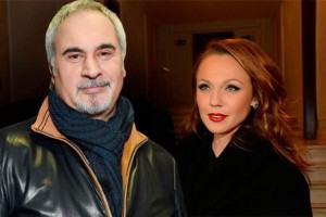 Фанаты пытаются рассмотреть младшего сына Меладзе