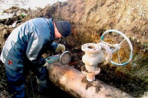 В Ахтубинском районе Астраханской области возбуждено  административное расследование в отношении местного жителя, который демонтировал напорный трубопровод действующей оросительной системы. 