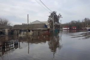 На всей территории Волгоградской области введён режим чрезвычайной ситуации из-за паводка, передаёт ИА «Высота 102».