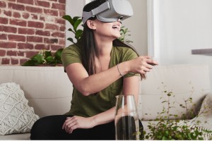 Марк Цукерберг представил очки виртуальной реальности.
