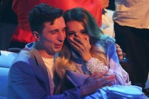 «Самойлова — всего лишь проект власти: певица без фанатов, популярности и с ужасной песней»