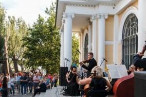 «Музыка на воде» впервые прозвучала в Астрахани в мае прошлого года.