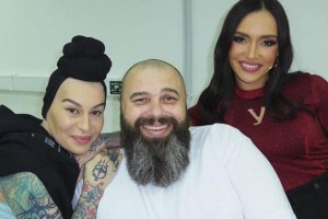 Максим Фадеев порадовал поклонников фото с певицей Наргиз и Ольгой Серябкиной